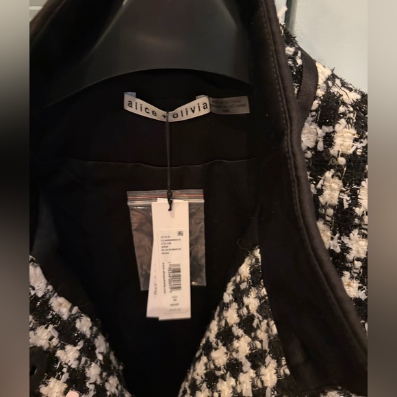 ALICE +OLIVIA Corwin Jacket - Picture 12 of 15